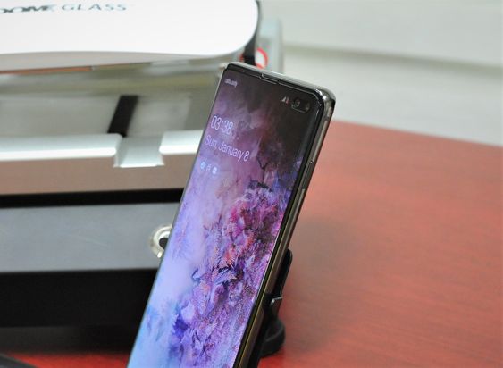 The best Samsung Galaxy S10 Plus screen protectors [by Digital Trends]
